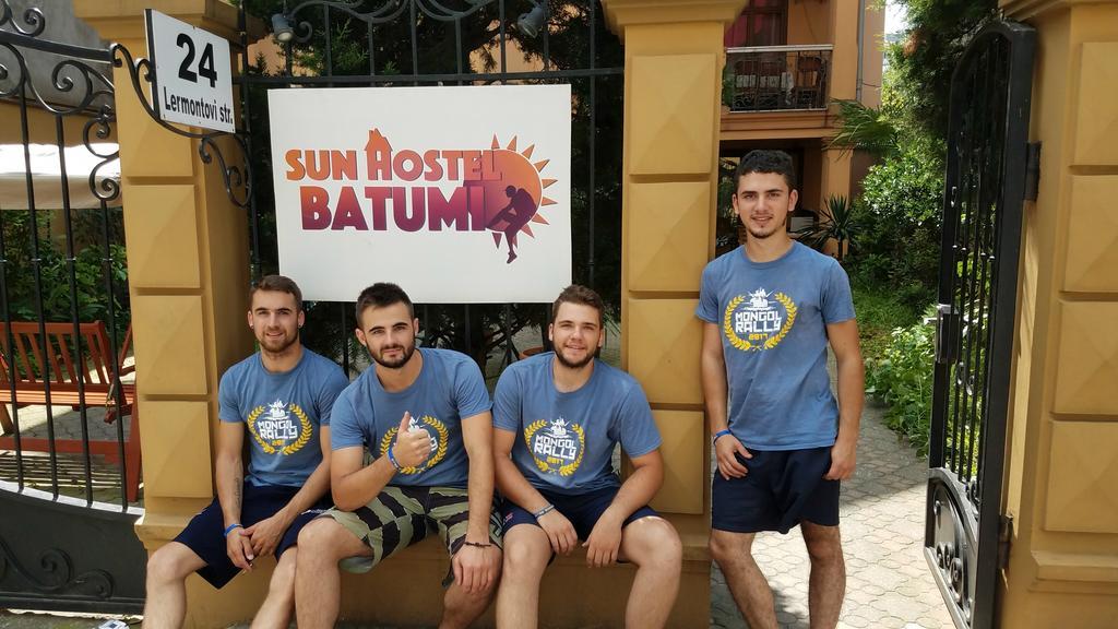 Batumi Sun Hostel Exterior photo